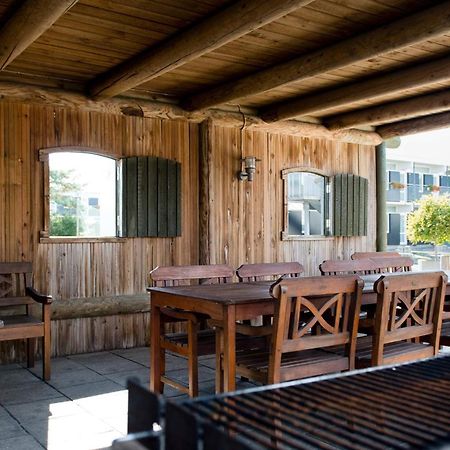 4 Person Holiday Home On A Holiday Park In Glesborg Экстерьер фото