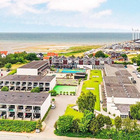 4 Person Holiday Home On A Holiday Park In Glesborg Экстерьер фото