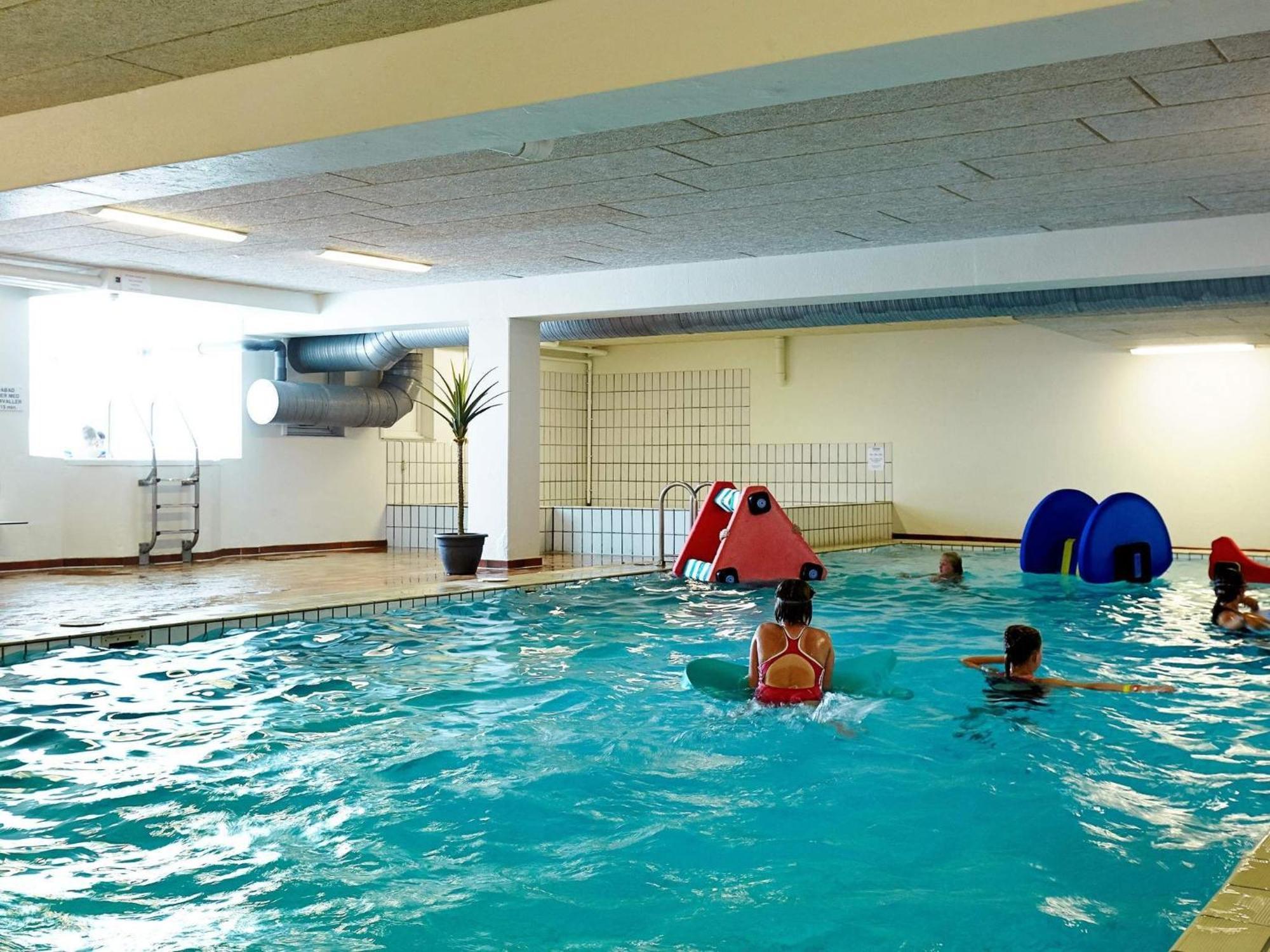 4 Person Holiday Home On A Holiday Park In Glesborg Экстерьер фото